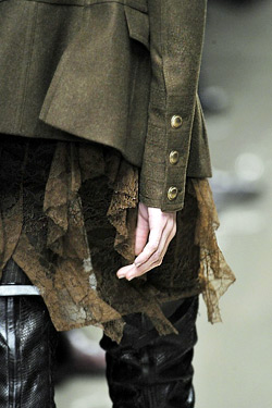 Burberry предизвикаха истински фурор в Лондон