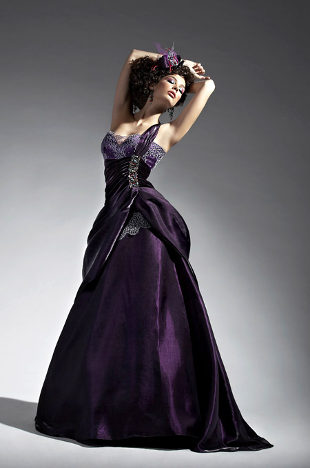 Къса или дълга рокля да изберете за абитуриентския си бал