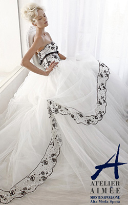 Wedding dresses with feathers and black embroidery are a hit 