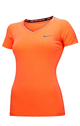 Комфорт и лекота на движенията с новата пролетна дамска колекция на Nike