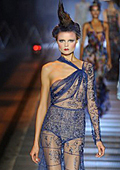 Fashion imposes blue summer