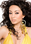The messy, curly hair � hit for Summer 2010