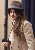 Pregnant Penelope Cruz does not give up the small joys in life