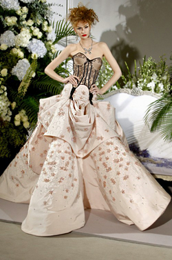 Cristian Dior's Presenting on Paris Fashion Week Haute Couture