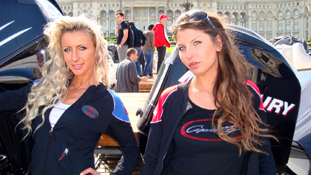 Bulgarian top models present the yacht CIGARETTE in Romania