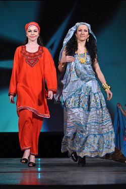 Roma Fashion - beauty and magic of gipsy culture