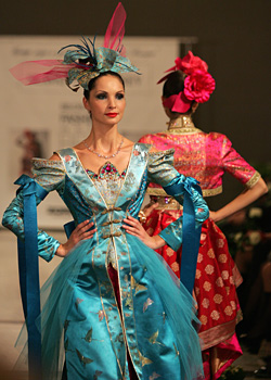 Attracive creactions at Belarus Fashion Week 