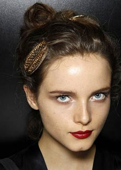 Hair accessories trends for Spring-Summer 2010
