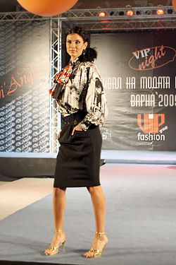 Fashion agency VIP Fashion Group sent 2009 with impressive fashion show