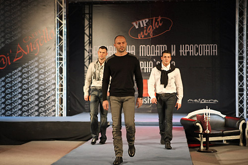 Fashion agency VIP Fashion Group sent 2009 with impressive fashion show