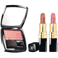 Chanel's N°5 lipstick is launching for party season - Maximalisme de Chanel  Christmas make-up collection 2018