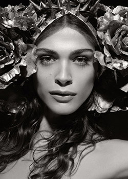 Karl Lagerfeld presents Pirelli 2011 calendar in Moscow