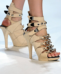 Summer 2010 shoes trends