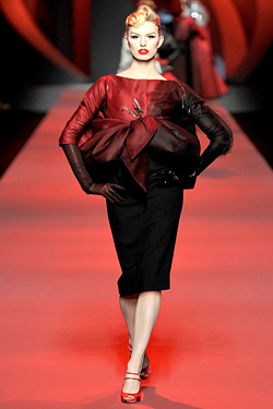 The Haute Couture Paris Fashion Week Spring-Summer 2011