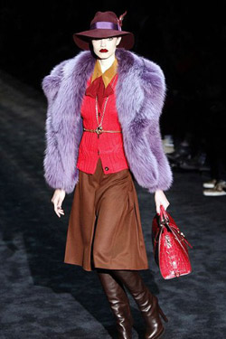 Milan Fashion Week started with the bright Fall-Winter 2011 collection of Gucci