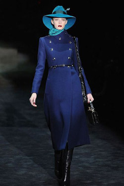 Milan Fashion Week started with the bright Fall-Winter 2011 collection of Gucci