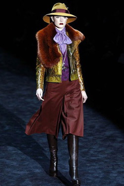 Milan Fashion Week started with the bright Fall-Winter 2011 collection of Gucci