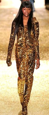 Fashion trends Autumn-Winter 2011/2012: Dress in gold