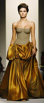 Fashion trends Autumn-Winter 2011/2012: Dress in gold