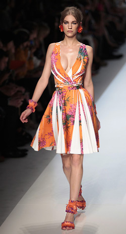 METAMORPHOSIS - Blumarine Spring-Summer 2012 collection