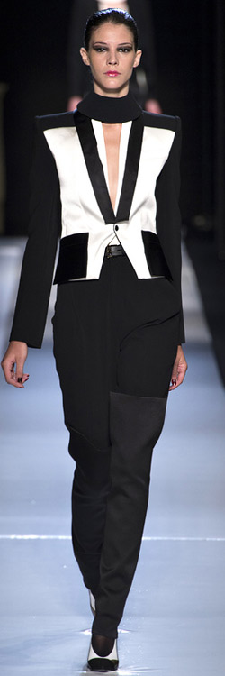 Roland Mouret autumn-winter 2013/2014