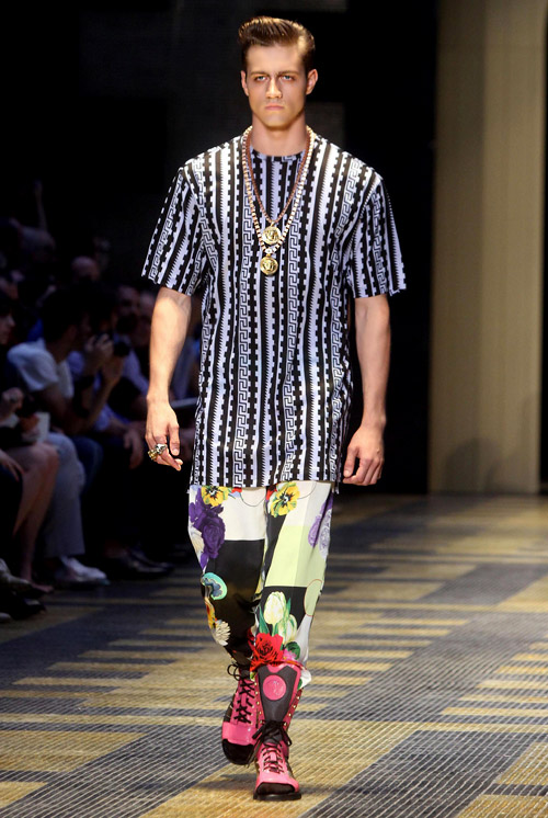 Men`s fashion: Versace Spring-Summer 2013 collection