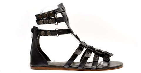 Модни тенденции при сандалите за лято 2013
